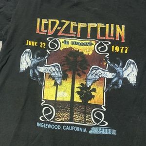 Hot topic  band shirt. Size medium. Black tee shirt. Band: Led Zeppelin